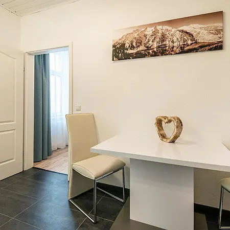 Bed and Breakfast Bristol 3*